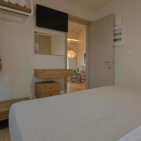 Helios - Seaside Pool & Private Parking Вилла *