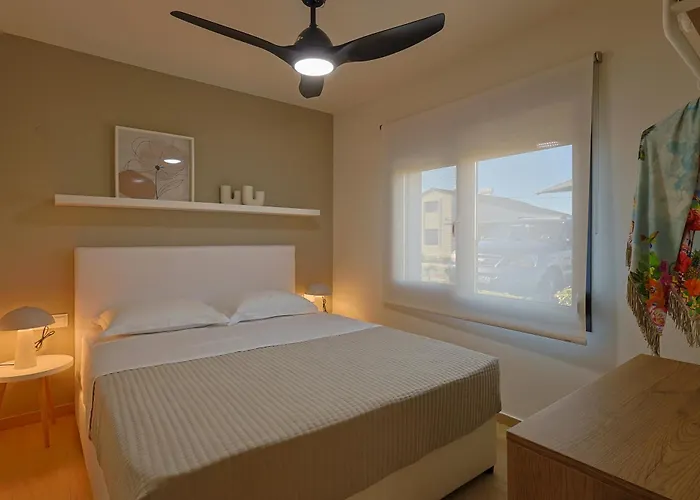 Vila Helios - Seaside Pool & Private Parking