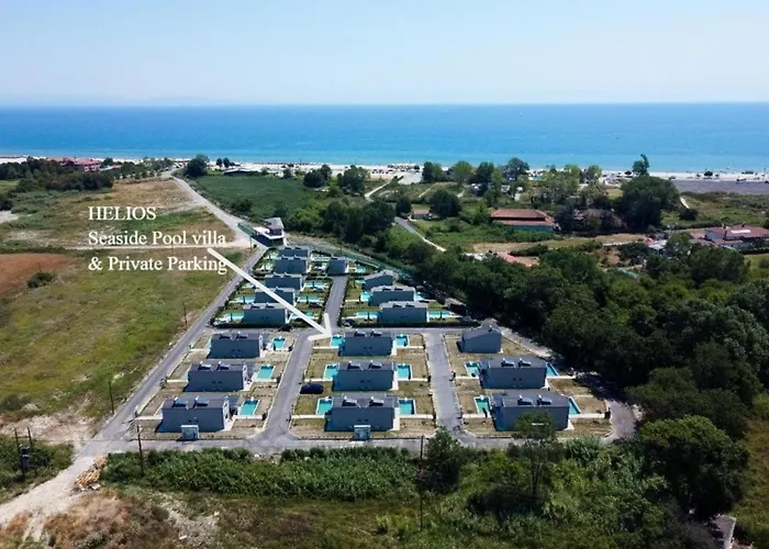 Helios - Seaside Pool & Private Parking *